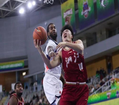 东契奇力挽,狂澜,远投三分一,007球探足球比分网,体育官网,平台入口,足球比分,即时比分,比分直播